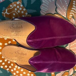 Sabah Vibrant Purple Velvet Mules - men’s 42 (fits my women’s size 11)
